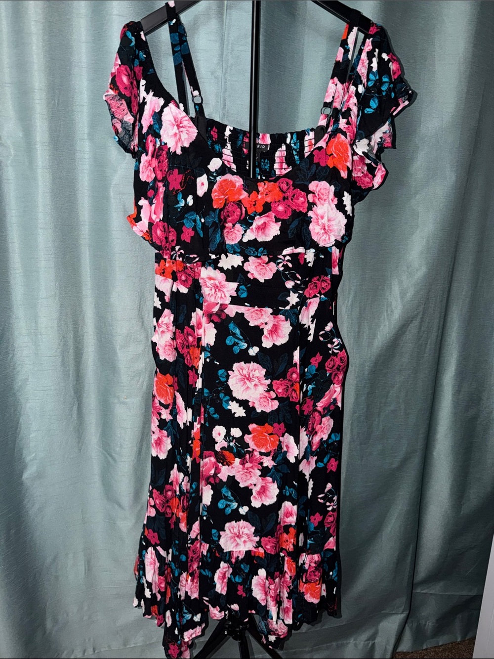 Torrid Black Floral Ruffle Midi Dress with Pink & Red Blooms (0-Large-12)